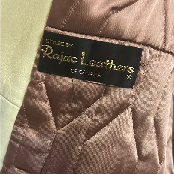 Vintage Rajac Canada Cream Leather Coat with Real Fur Collar - Picture 11 of 16